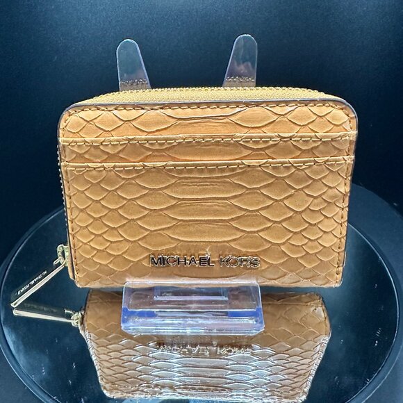Michael Kors Jet Set Travel Zip Around Card Case Wallet - NWT - Picture 1 of 7